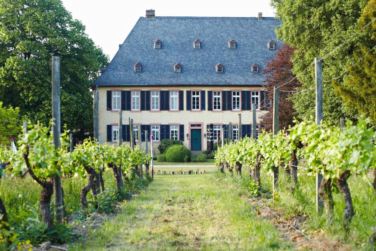 Gutshotel Baron Knyphausen * Eltville am Rhein